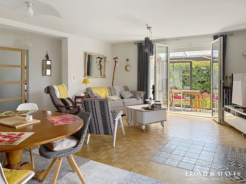 Living Room - Renovated House with Garden in Royan