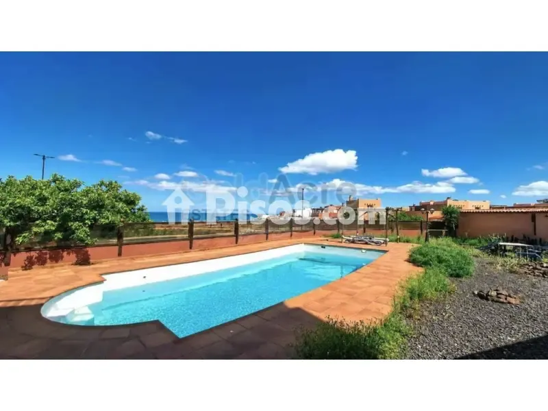 Bassein - Two-Bedroom Apartment with Pool in Corralejo