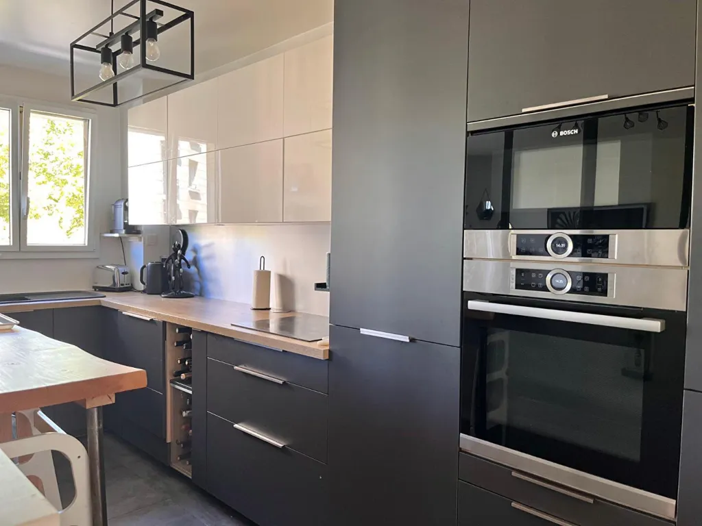 Köök - Balcony Flat in 20th Arrondissement, Paris