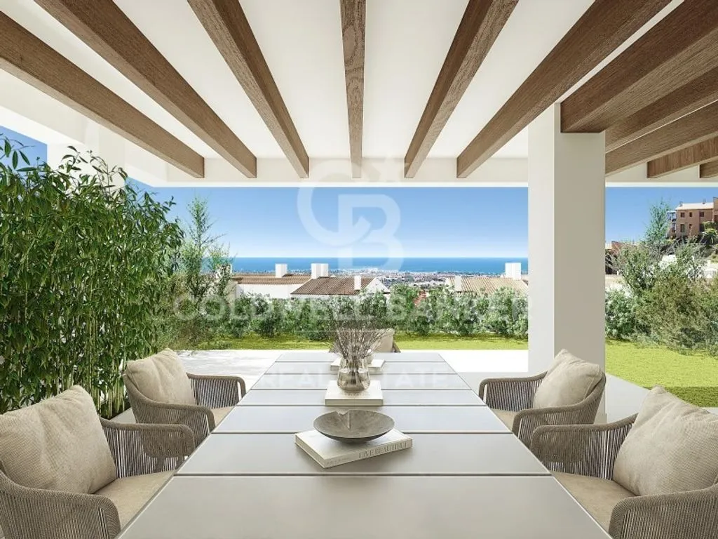 Terrass - Luxury Apartment with Pool in Benahavís