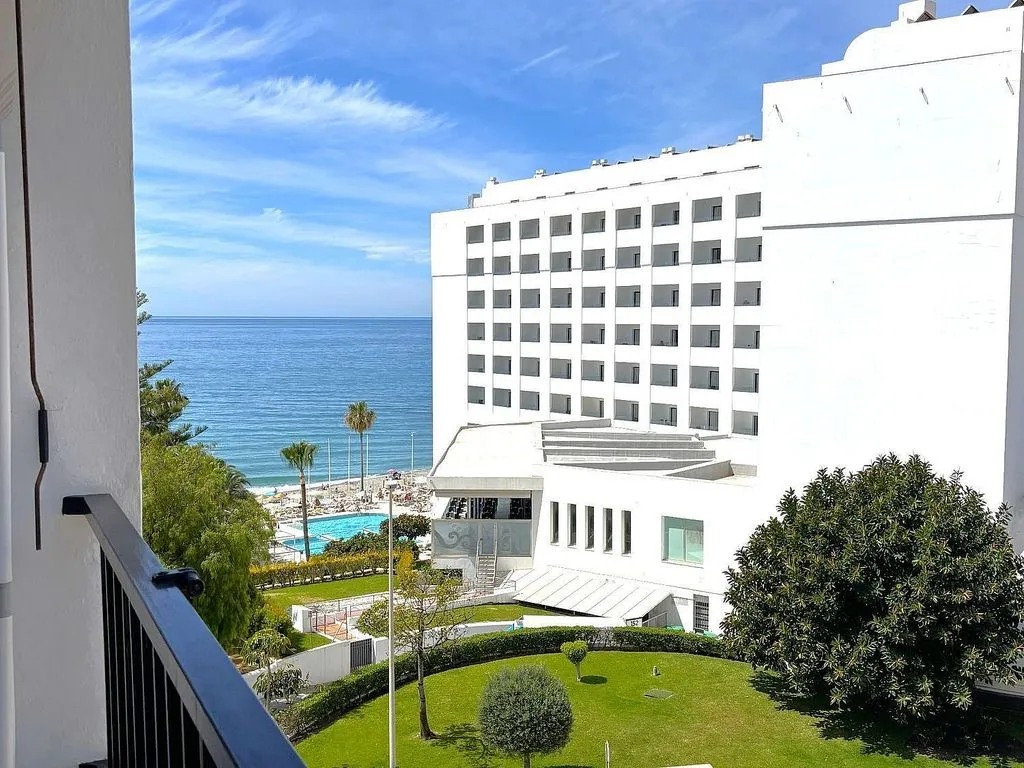 Balcon - 1-Bed Flat with Pool in Chaparil, Nerja