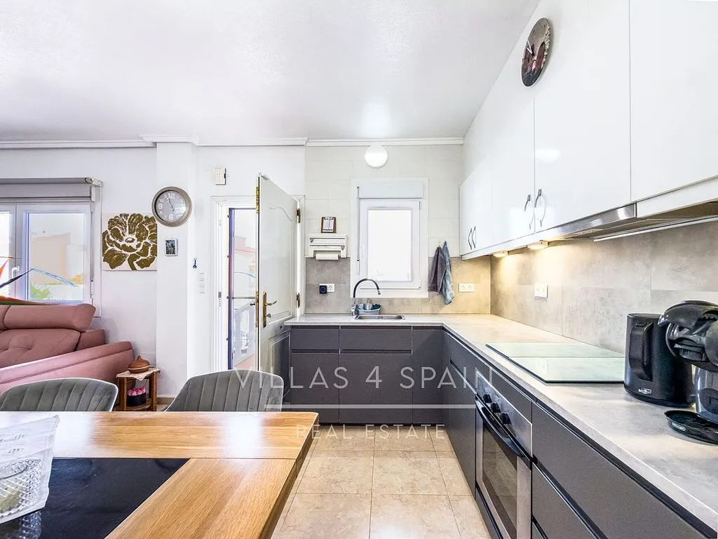 Köök - Three-Bedroom House with Pool in Ciudad Quesada