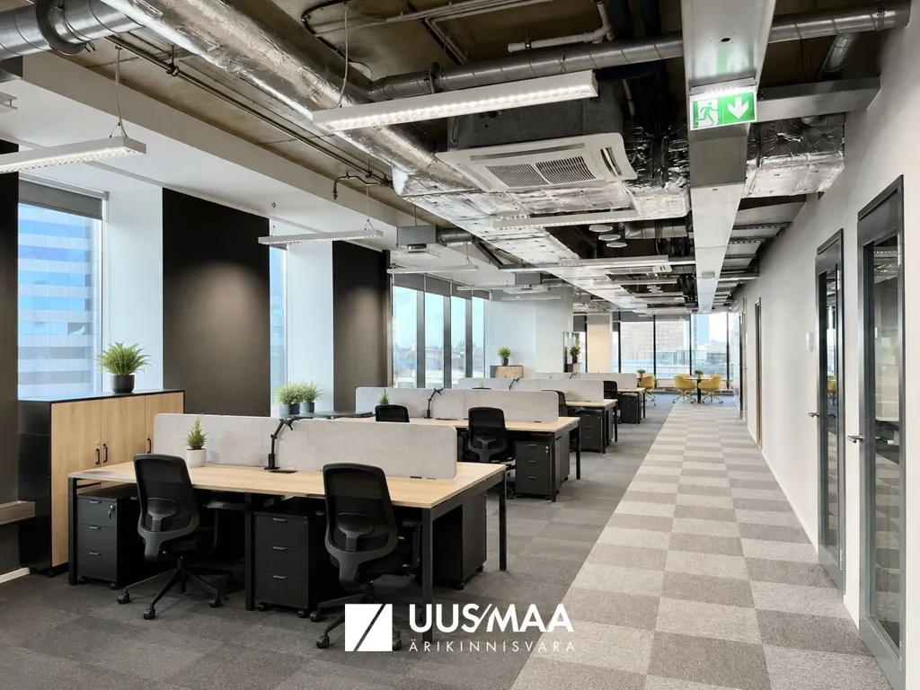 Kabinet - Office with Large Windows in Maakri District