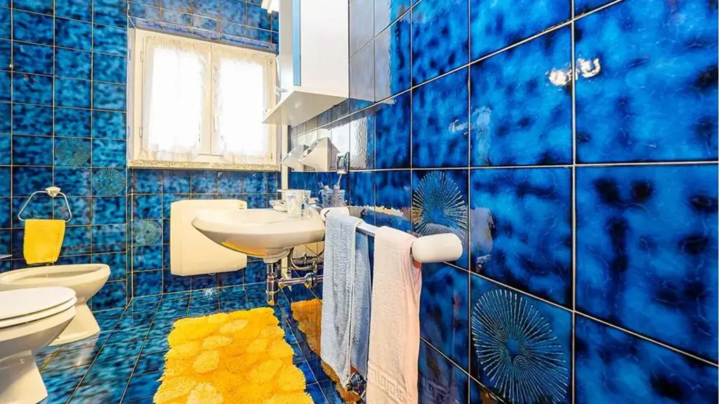 Salles de bain - Luxury Villa with Panoramic View in Ello