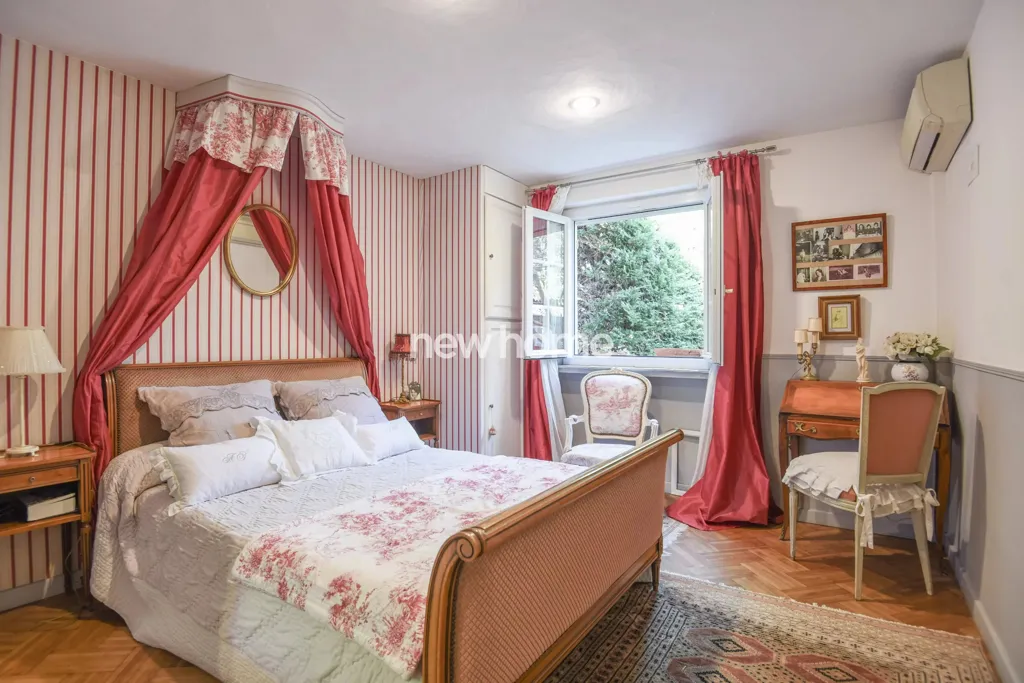 Maison 9 pièces à Sainte-Maxime