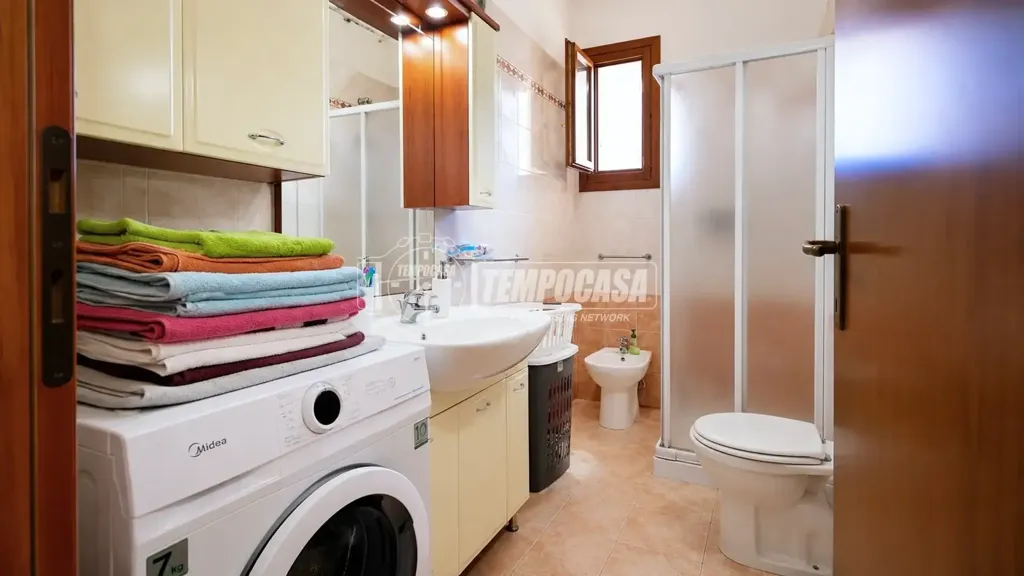 Salles de bain - Bright Triplex with Balcony in Lugana, Sirmione