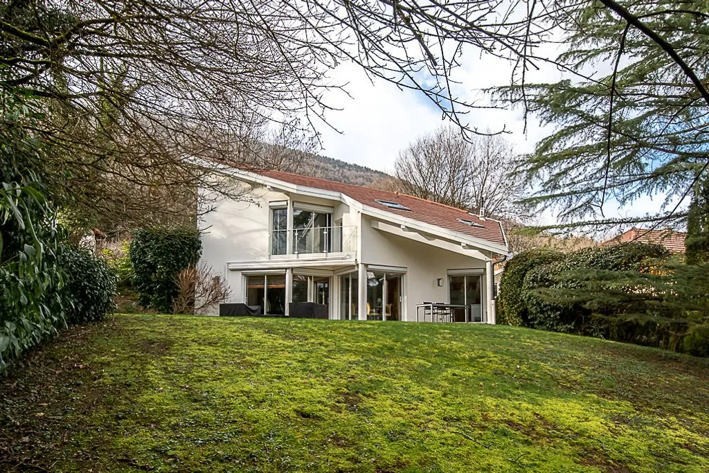 Exterior - Architect-Designed House with Mountain View in Échenevex