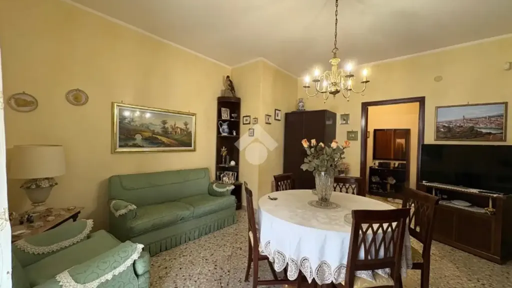 Söögituba - 3-Room Apartment with Balcony in Palermo