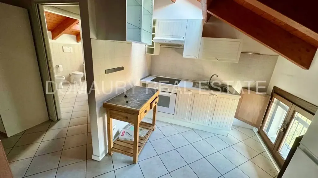 Kitchen - Trilocale with Double Exposure in Milan