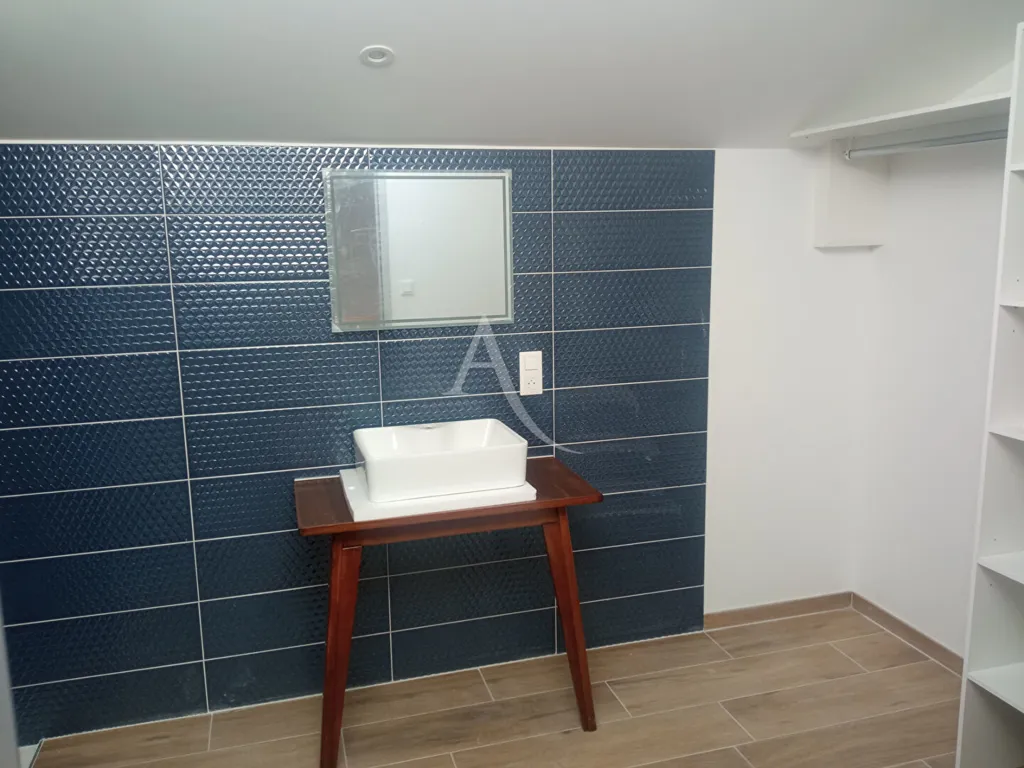 Bagni - New Townhouse with Patio in Challans