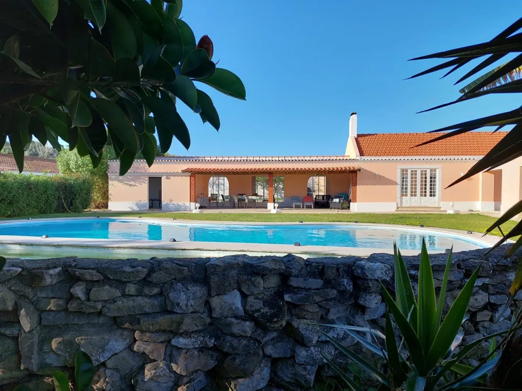 Piscine - Renovated Villa with Pool in S. Pedro do Estoril