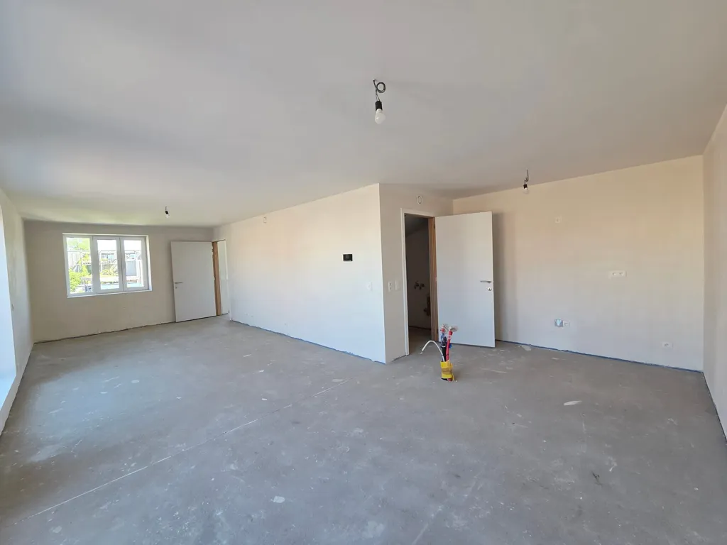 Rooms - Duplex Apartment with Solar Panels in Sint-Niklaas