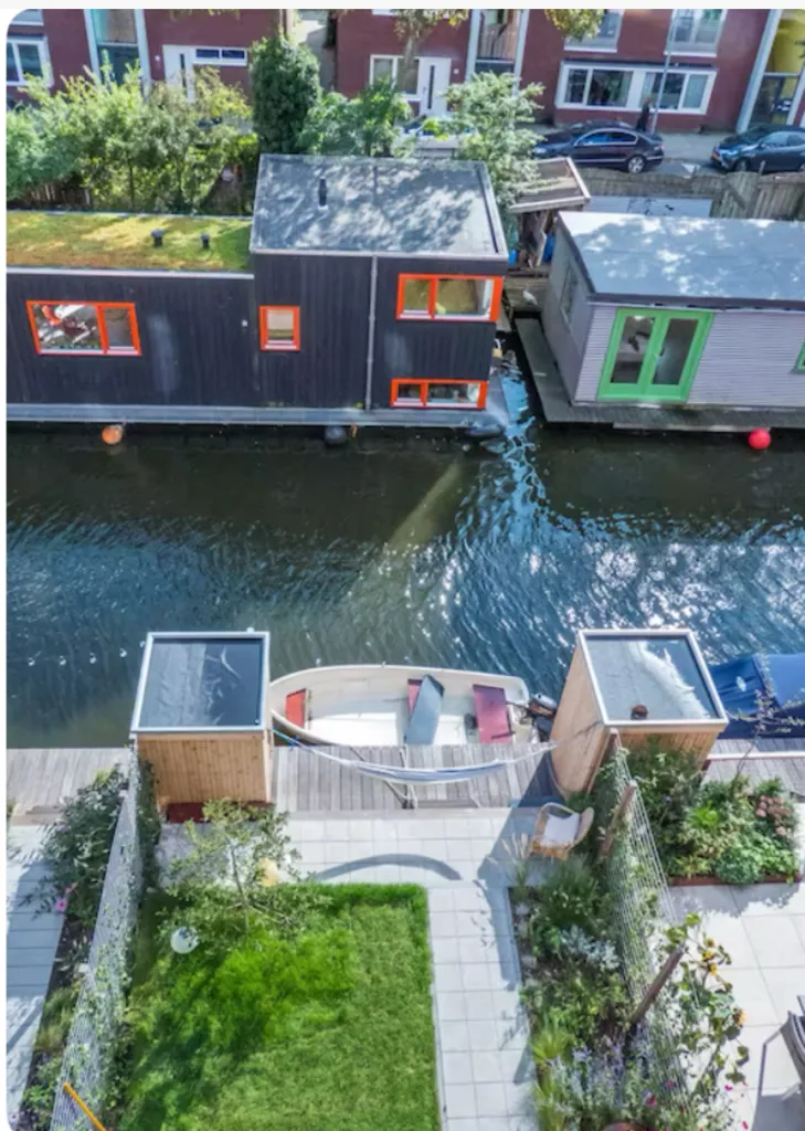 Vista aerea - Canal House with Waterfront View in Alkmaar