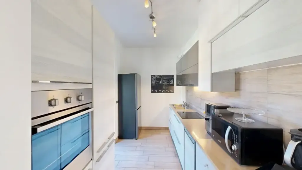 Cuisine - Rustic Villa with Private Garden in Tradate