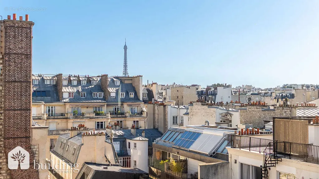 Terrasse - Appartement Traversant avec Vue Tour Eiffel à Paris 16ème