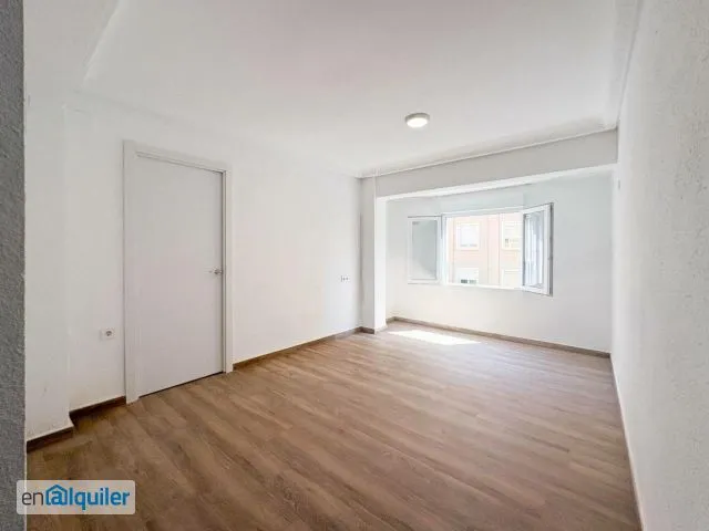 Stanze - Modernised Apartment with Balcony in Monteolivete