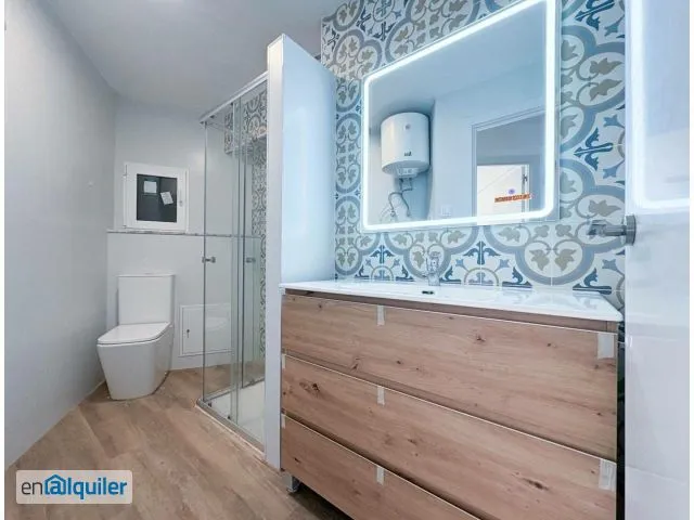 Bagni - Modernised Apartment with Balcony in Monteolivete