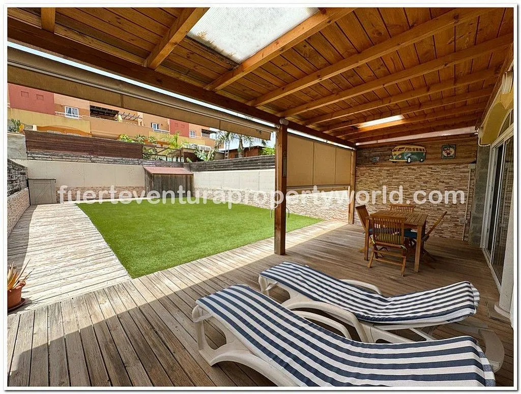 Terrass - Apartment with Pool and Terrace in Corralejo