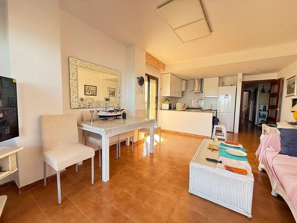 Séjour - Seafront Apartment with Terrace in Torre Valentina