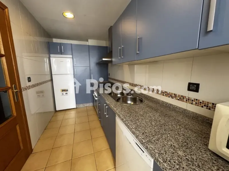 Cucina - Ample Flat with Balcony in Calle Salvaleón