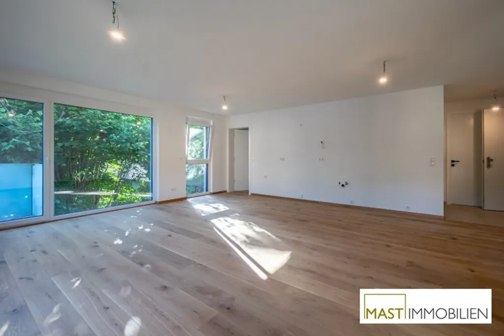 Living Room - Modern Apartment with Balcony in St. Andrä Wördern