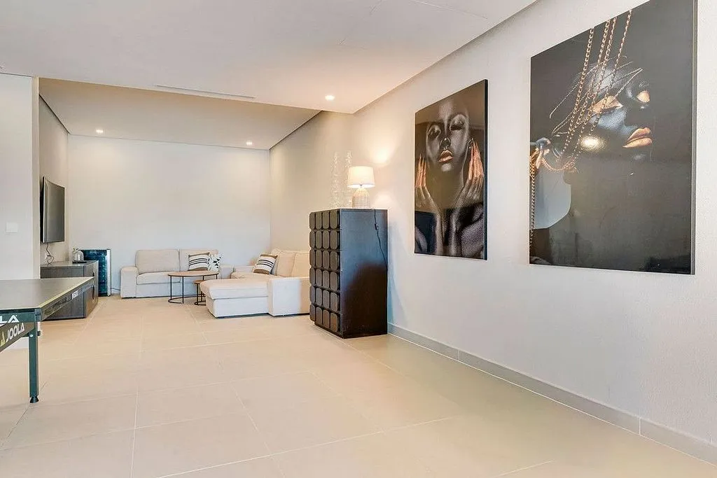 Living Room - Chalet with Pool and Terrace in Sotogrande