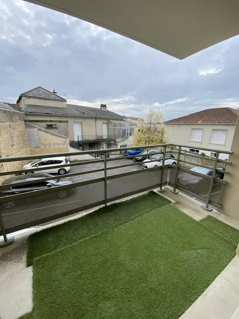 Rõdu - 2-Bedroom Apartment with Balcony in Pont-Neuf