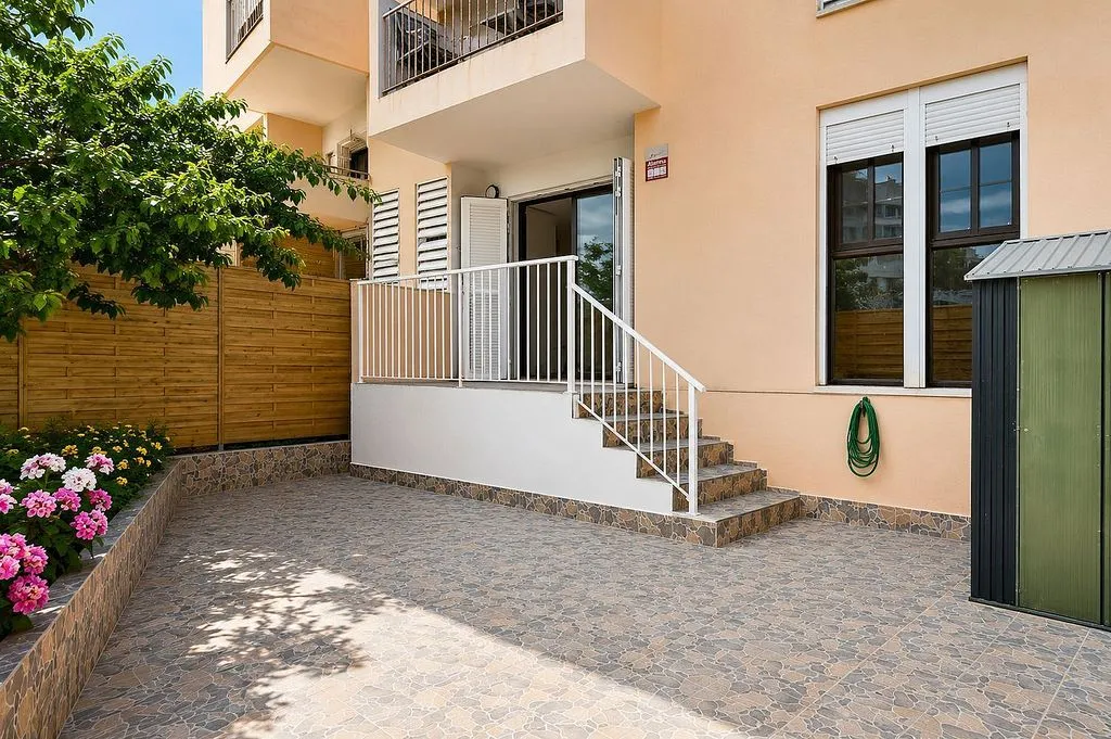 Aed - Ground Floor Flat with Terrace in Magaluf