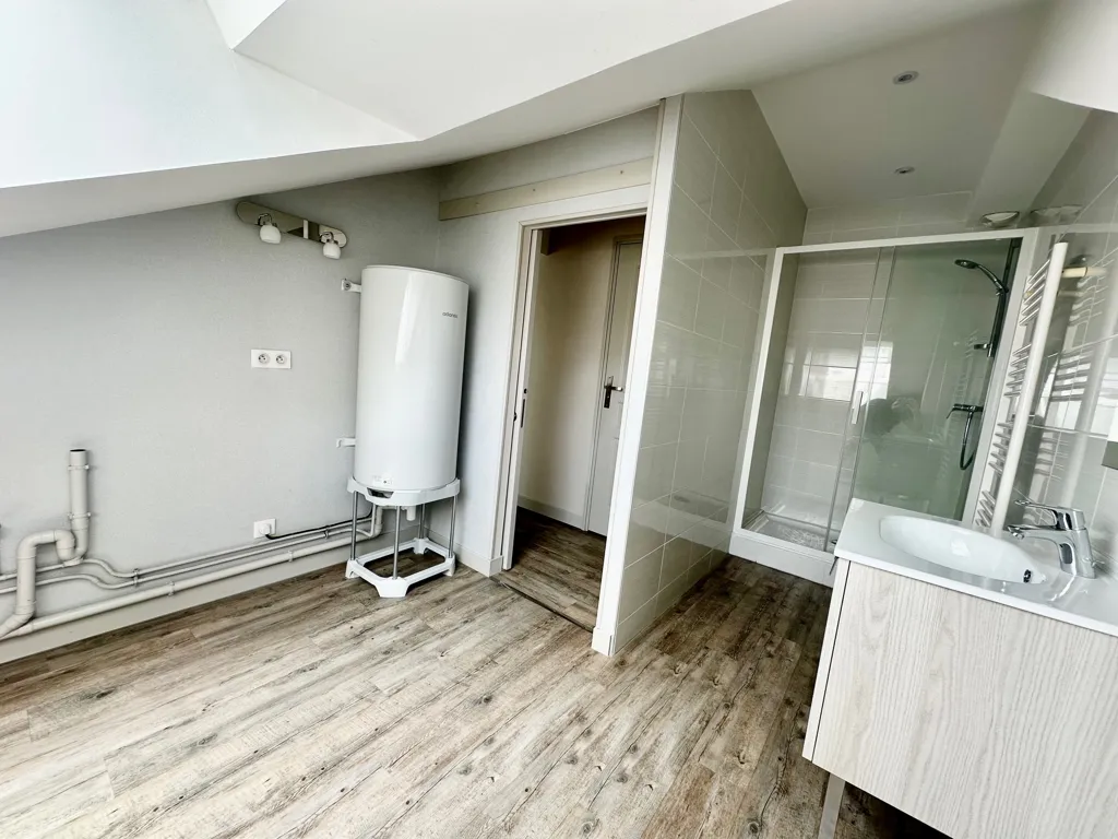 Bagni - 2-Bedroom Apartment with Balcony in Limoges
