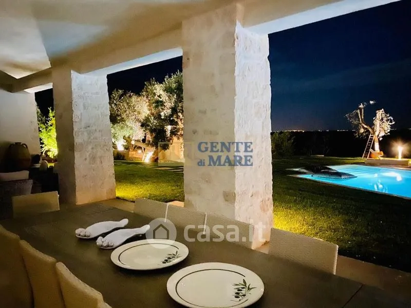 Terrace - Luxury Villa with Pool in Ostuni