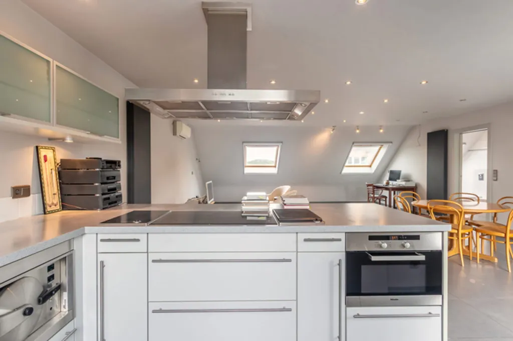 Cucina - Light-Filled Apartment with Terrace in Diest