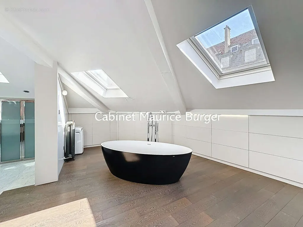 Vannitoad - Architectural Loft in 2nd Arrondissement, Paris