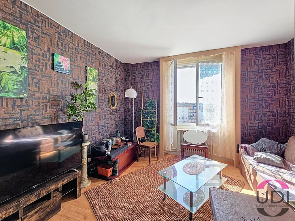 Elutuba - Flat with Parking in Montluçon Centre