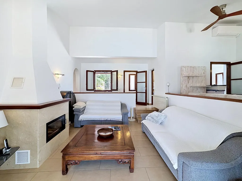 Elutuba - Renovated Mediterranean House with Pool in Maó