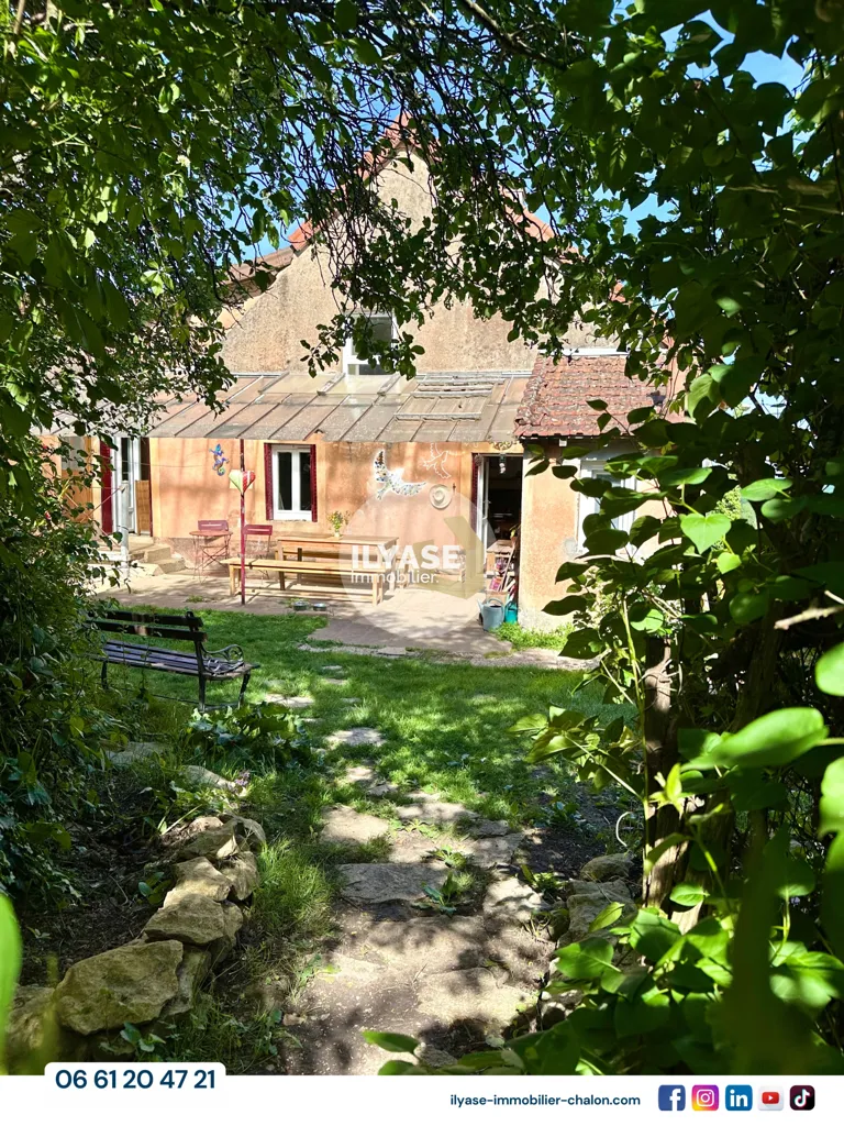 Aed - Charming House with Garden in Jully-lès-Buxy