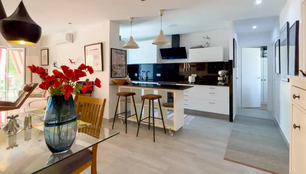 Söögituba - Modern Flat with Terrace in Gran Playa, Santa Pola