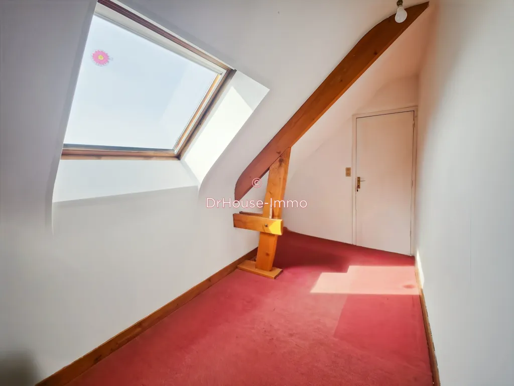 Toad - Family House with Large Garage in Bonnétable