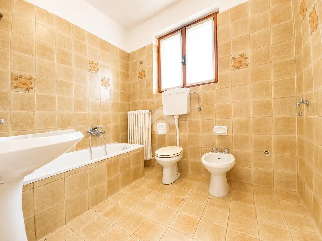 Bagni - Panoramic Villa with Garden in Ponte Lambro