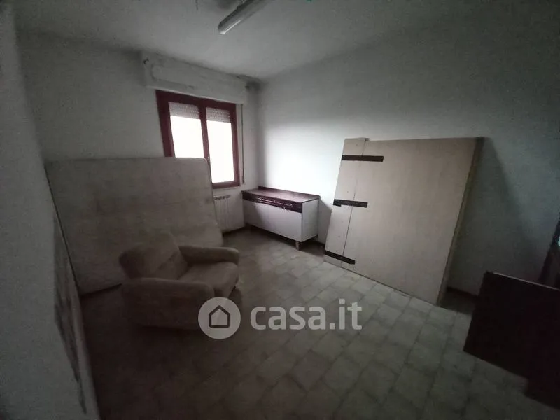 Toad - Five-Room Apartment with Parking in Montopoli