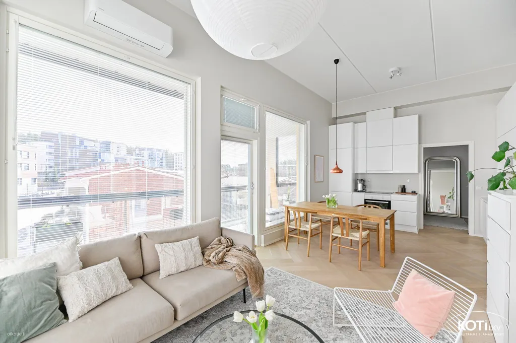 Elutuba - Corner Flat with Glazed Balcony in Saunalahti