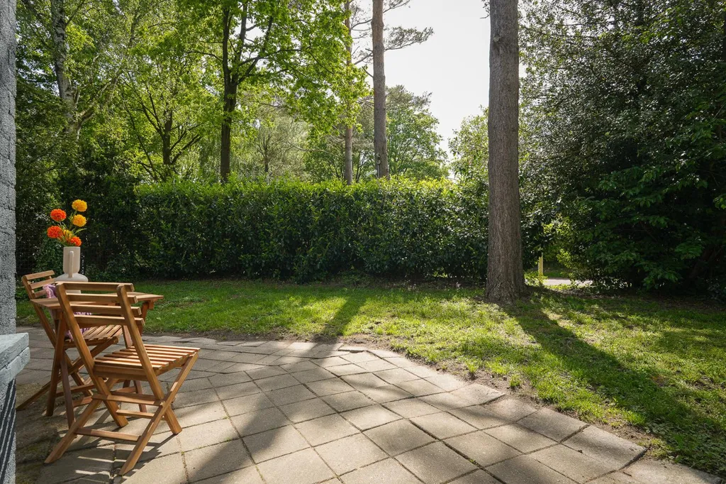 Terrass - Linked Bungalow with Park View in Erm