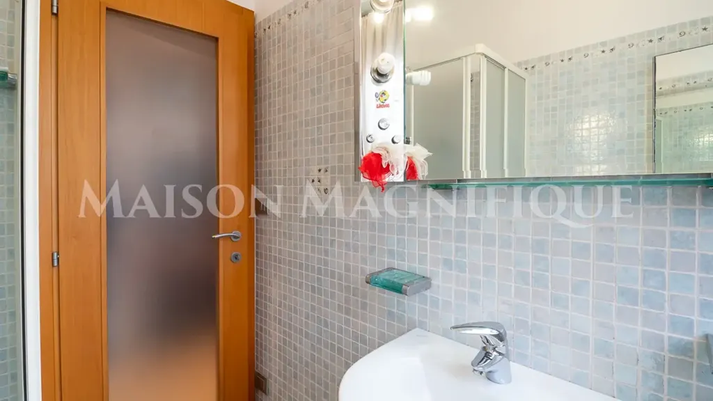 Vannitoad - Penthouse with Terrace in Ferrara