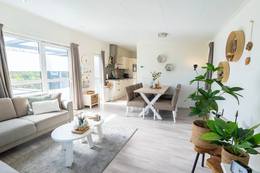 Elutuba - Chalet with Waterfront Access in Hellevoetsluis