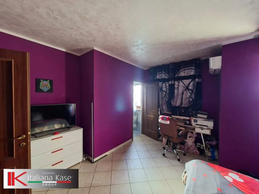 Bedrooms - Spacious Apartment with Terrace in Montalenghe