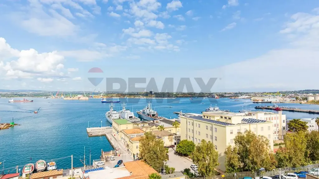 Terrass - Apartment with Harbour View in Augusta Centre