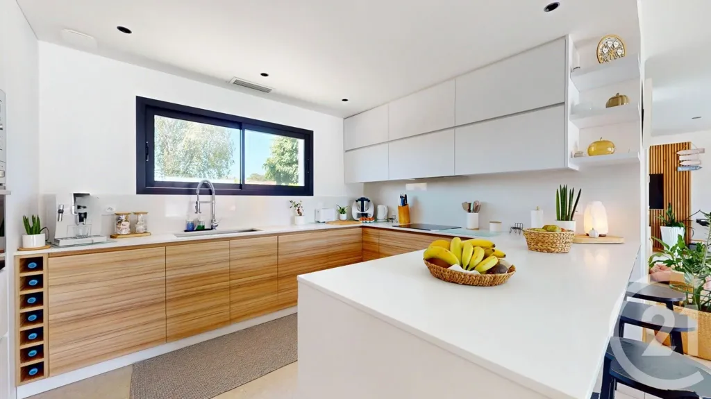 Cuisine - Maison Contemporaine avec Piscine à Orthevielle
