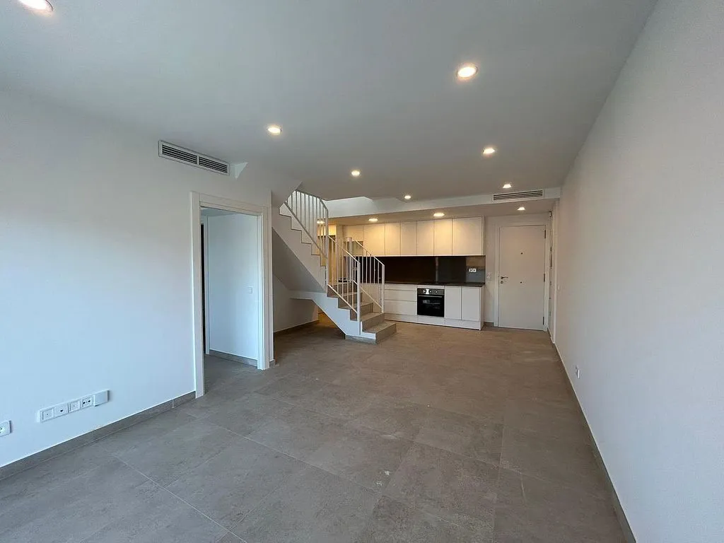 Elutuba - Ample Duplex with Terrace in Sant Pere de Ribes