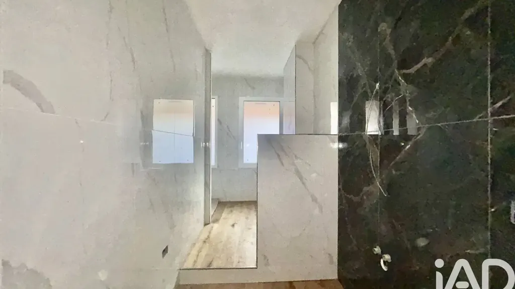 Salles de bain - Modern Triplex with Balcony in Florence