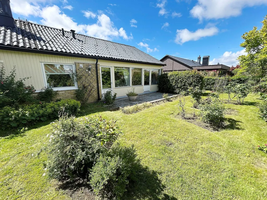 Giardino - Terraced Villa with Garden in Rydebäck