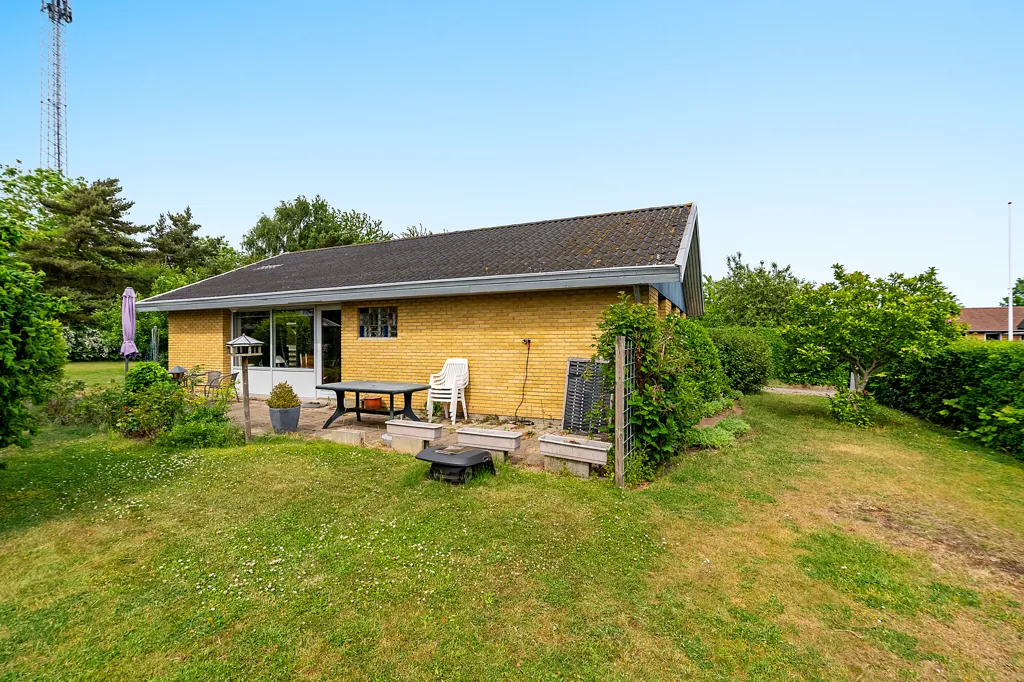 Jardin - 1976 Villa with Garden in Svendborg